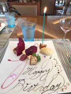 洋ナシのムースとスパイスコンポート・キャラメルアイスクリーム