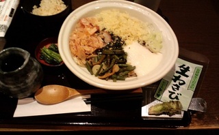 冷やしとろろ山菜そば