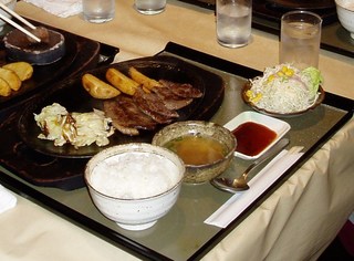 亀岡牛カルピ焼き肉ランチ