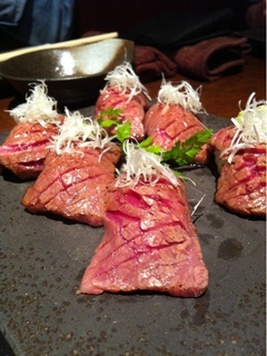 松阪牛炙り寿司