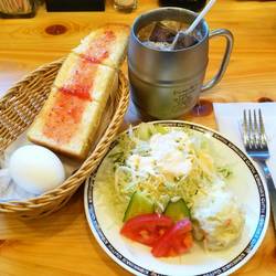 コメダ珈琲店 新宿御苑前店 地図 写真 新宿 喫茶店 ぐるなび