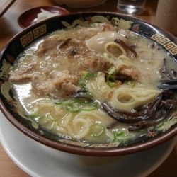 鹿児島ラーメン豚とろ 天文館本店 ラーメン 地図 鹿児島県鹿児島市山之口町9 41 ぐるなび