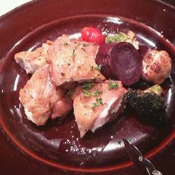 宮崎野菜と若鶏モモ肉のパリパリロースト