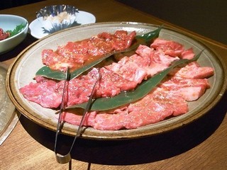 肉の盛り合わせ　３，８００円