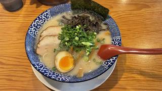 博多とんこつラーメン全部のせ