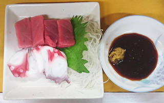 本マグロとタコぶつの刺身