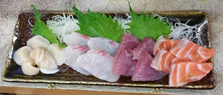 刺身の盛り合わせ