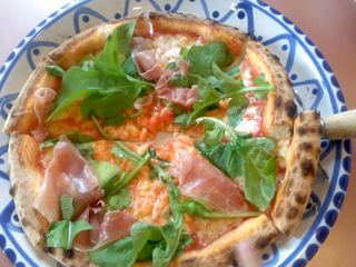 生ハムとルッコラ