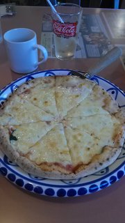 チーズ５倍のマルゲリータピザランチ