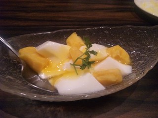 マンゴー杏仁豆腐