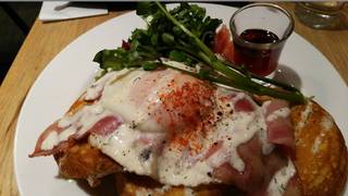 B.L.T.E.パンケーキ