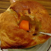 パイ包みスープカレー