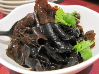 黒キクラゲのピリ辛冷菜