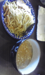 メガ豚煮干しつけめん