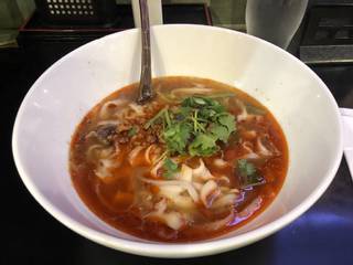 麻辣刀削麺