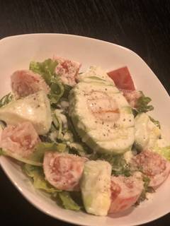 トマトとアボカドのサラダ