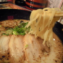 らー麺 藤平 堂島店 地図 写真 西梅田 ラーメン ぐるなび