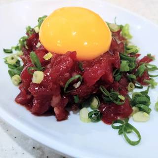 牛生ハムユッケ