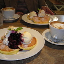 Pancake Coffee Ease Cafe パンケーキアンドコーヒーイーズカフェ 地図 写真 東区 元町 栄町 カフェ ぐるなび