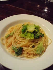 キャベツとブロッコリーのオイルスパゲティ