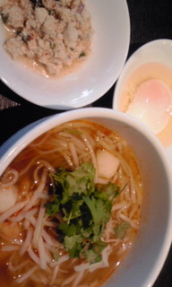 トムヤムヌードル