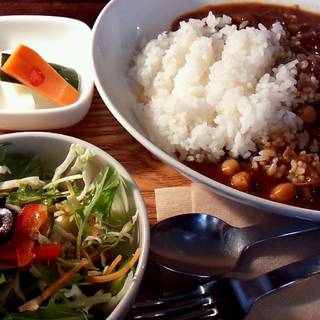 ほろほろチキンカリー