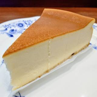 ベイクドチーズケーキ～くるみ入りグラハムクッキー～