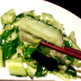 キュウリのパクチーのサラダ