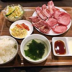 焼肉食べ放題 炭火ホルモン みつやま 川崎モアーズ店 1ページ ｇランキング