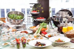 【クルーズ新宿ランチスタイル】ベジタブルビュッフェ　大人　２，５００円（税別）