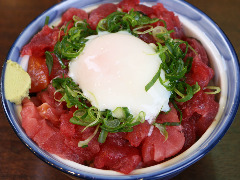 丼もの＜人気Ｎｏ１＞まぐろ中落丼